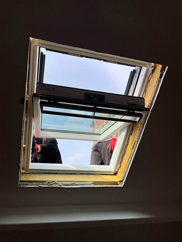 Installation de Velux à Issy-les-Moulineaux (92130) et dans les Hauts-de-Seine (92) - Améliorez l'Éclairage Naturel de Votre Habitat Installation de Velux à Issy-les-Moulineaux (92130) et dans les Hauts-de-Seine (92) - Améliorez l'Éclairage Naturel de Votre Habitat